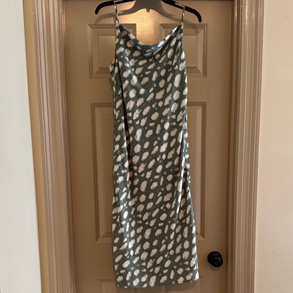 Stylish Green and White Patterned Dress